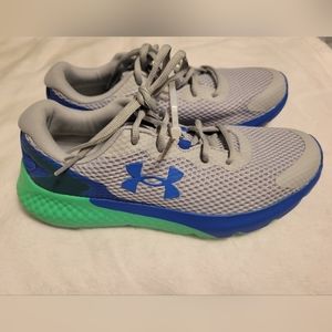 Under Armour shoes NWOT youth size 6.5